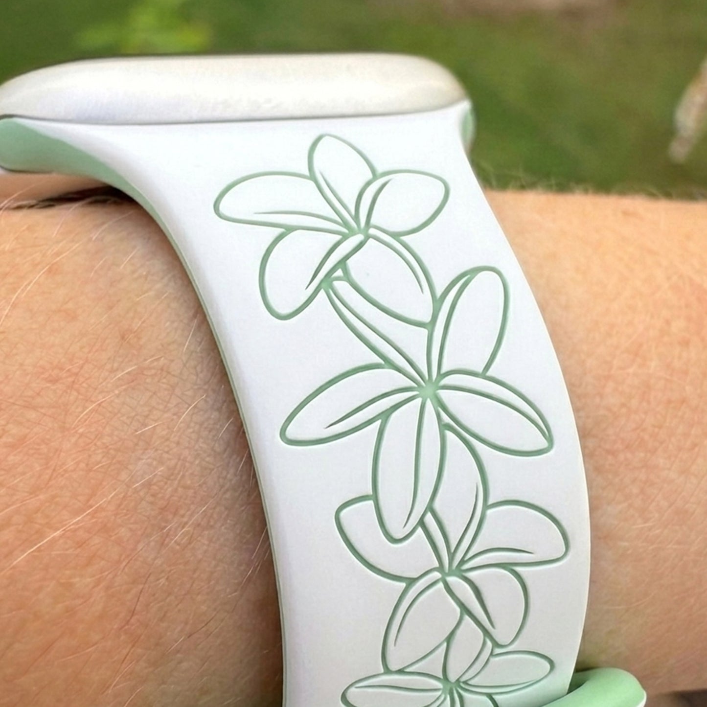 White to Green Plumeria Two-Tone Watchband Compatible with Apple Watch - SMALL WATCH - 38/40/41mm (42mm Series 10 & 11)